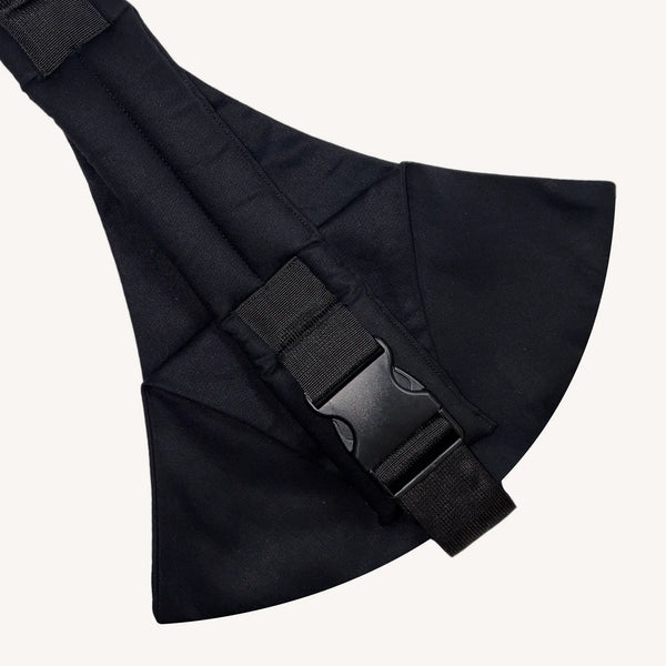 Natural Black Snugs Carrier – Comfort in Classic Style